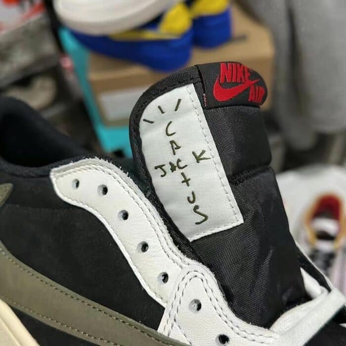 Air Jordan 1 Low Olive DZ4137-106