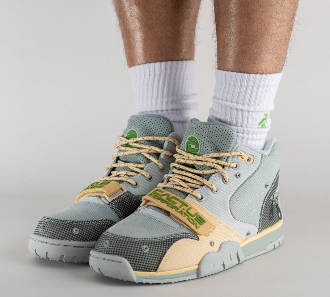 Travis Scott x Nike Air Trainer 1 Grey Haze