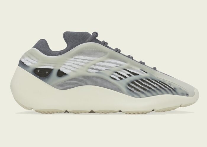 Yeezy 700 Fade Salt