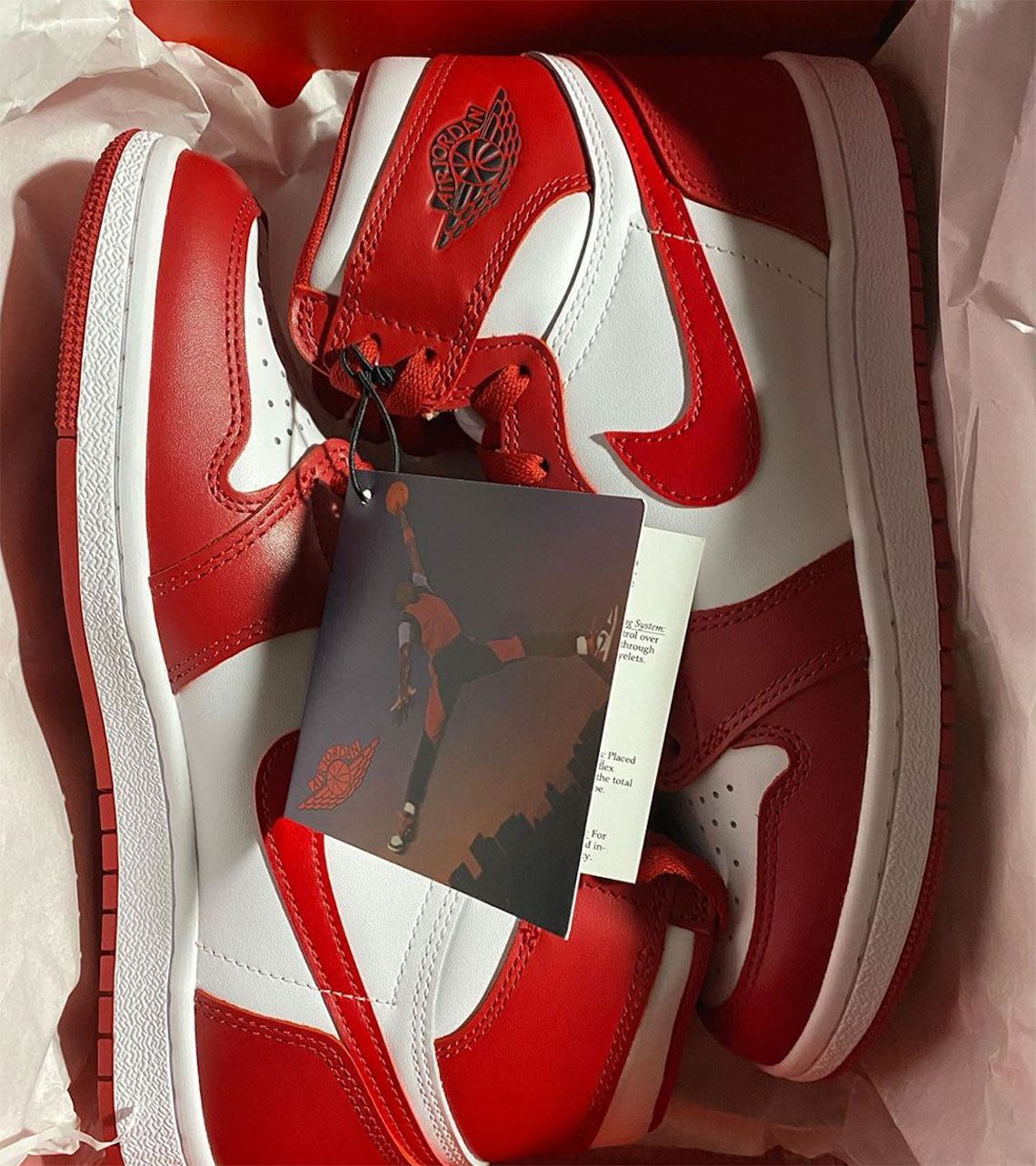 Air Jordan 1 Red White