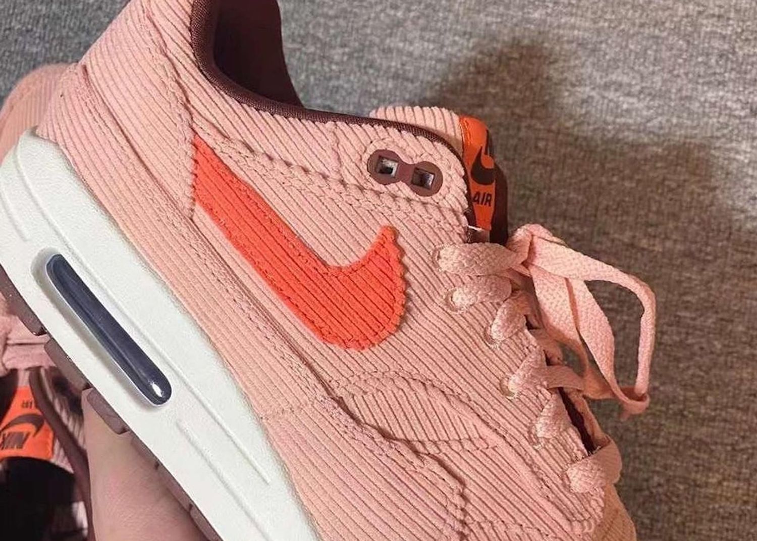 Nike Air Max 1 Corduroy Coral Stardust
