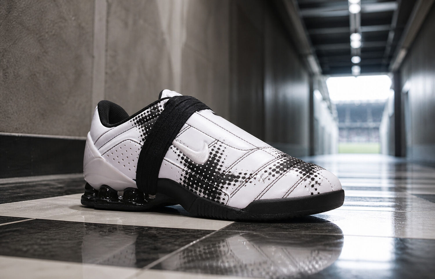 Nike Total 90 Shox Magia White and Black in een stadiontunnel