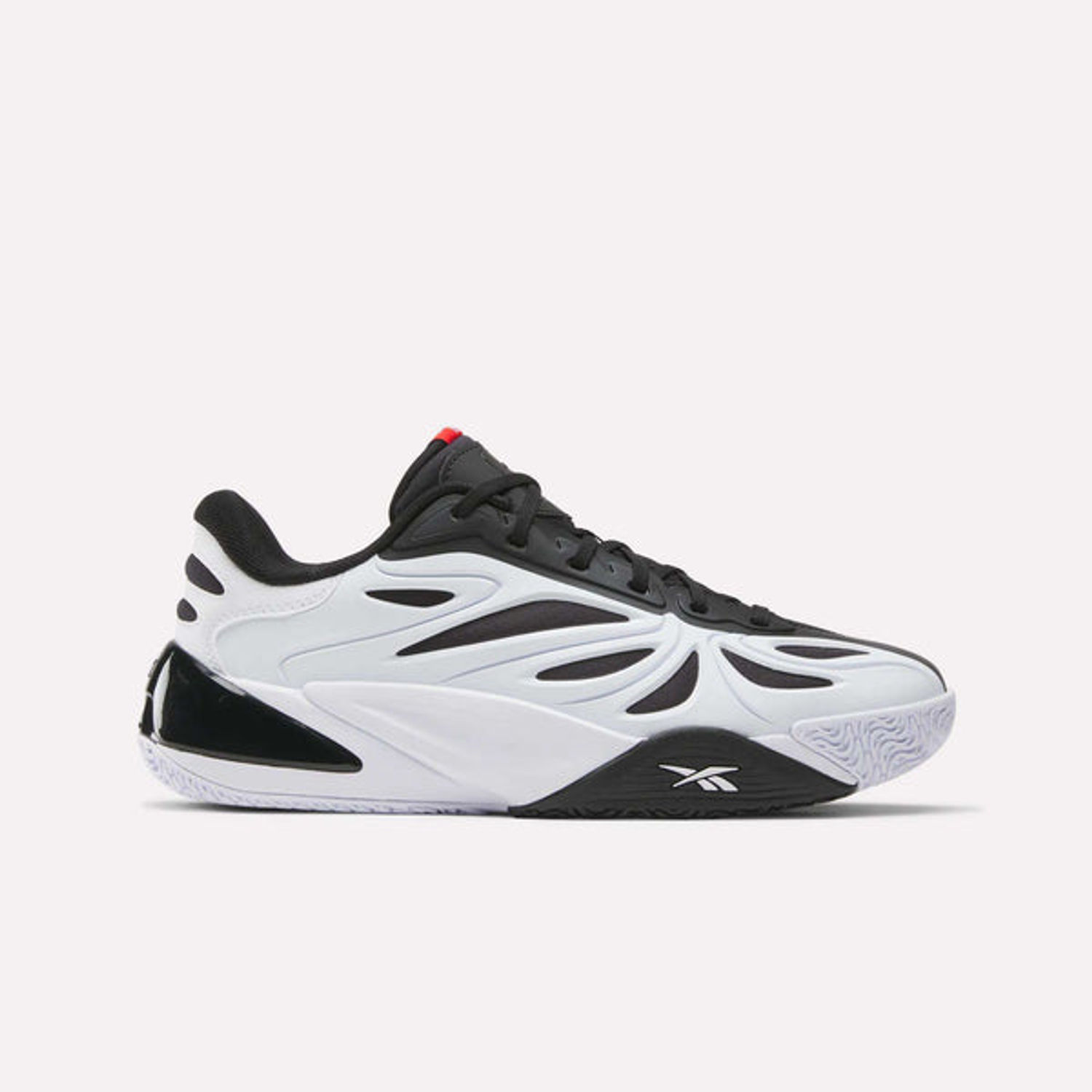 Reebok Angel Reese 1 white black energy red zijaanzicht