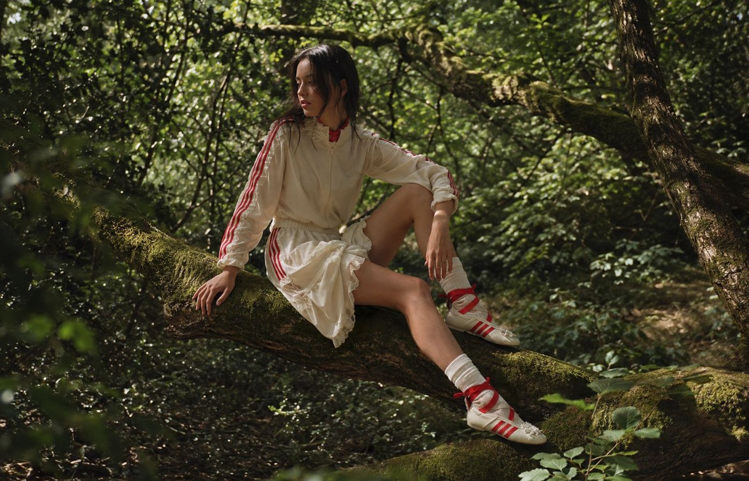 adidas Originals x Simone Rocha SR Taekwondo Ballerina in een bos
