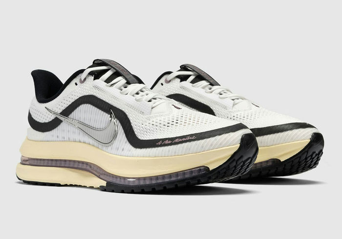 A Ma Maniere Nike Pegasus Premium IM0701-100 wit zwart