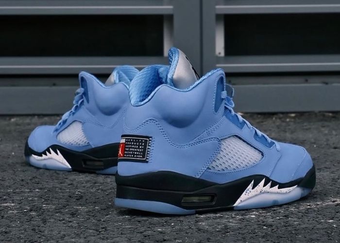 Check hier de indrukwekkende foto's van de nieuwe Air Jordan 5 'UNC'