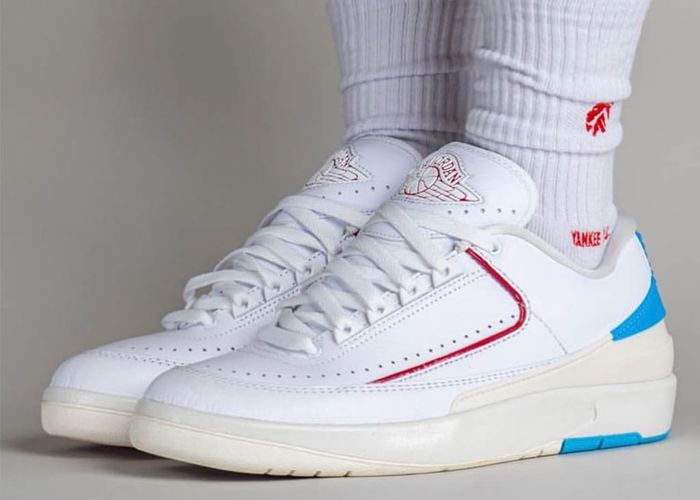 Air Jordan 2 Low UNC to Chicago