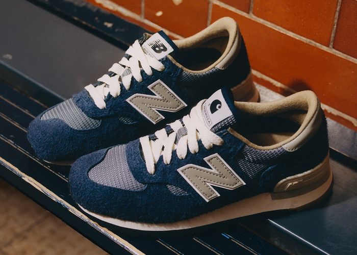 Carhartt x New Balance 990v1