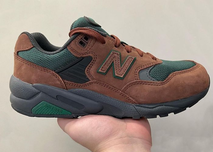 New Balance 580 Beef Broccoli