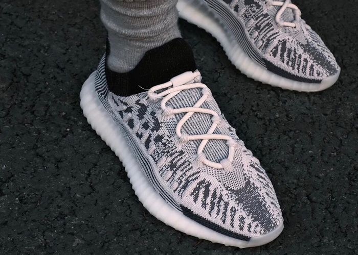 Adidas Yeezy Boost 350 V2 Panda
