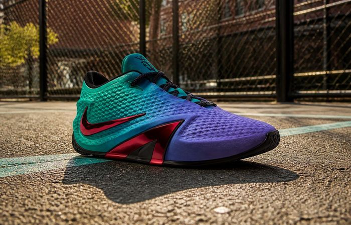Nike Ja 4 NY vs NY op een basketbalveld