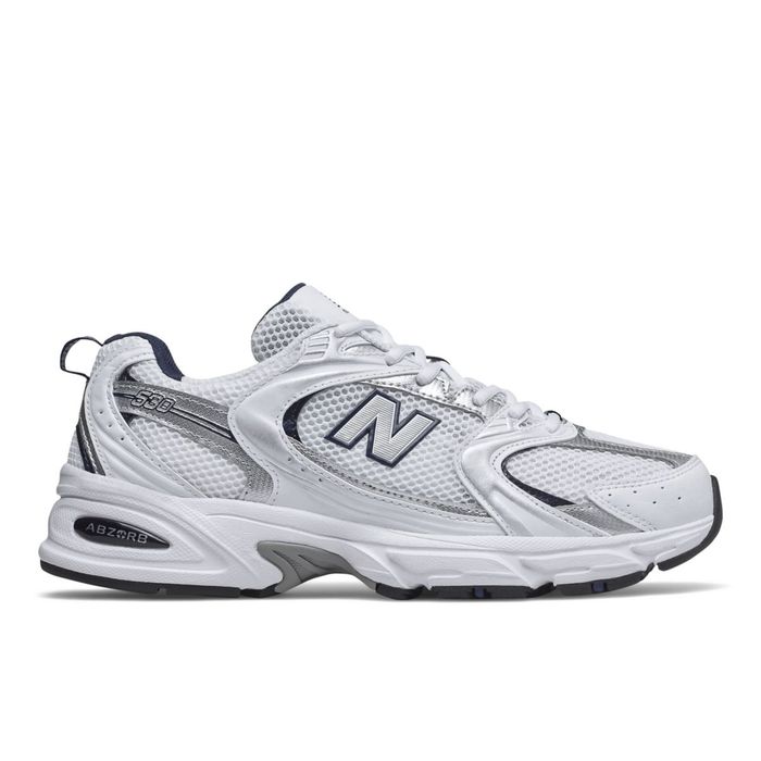 New Balance 530 mesh sneaker als voorbeeld voor zomerse ventilatie