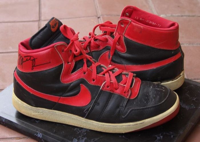 Nike Airship Michael Jordan