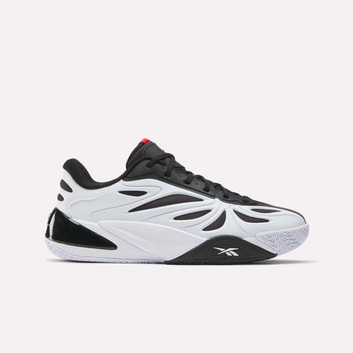 Reebok Angel Reese 1 white black energy red zijaanzicht
