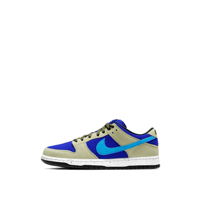 nike-dunk-low-sb-acg-celadon-bq6817-301