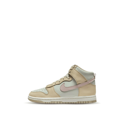nike-dunk-high-wmns-beige-dd1869-113