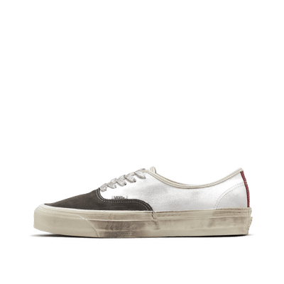 vans-lx-authentic-44-aged-blackwhite-vn000db8ba21