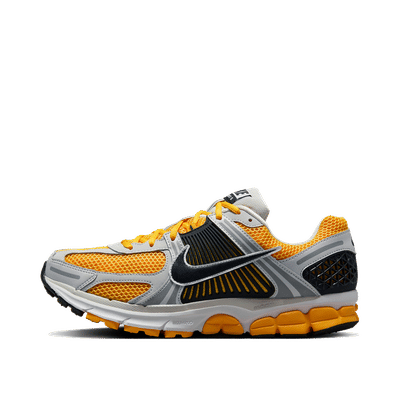 nike-zoom-vomero-5-photon-dustblack-laser-orange-fb9149-002