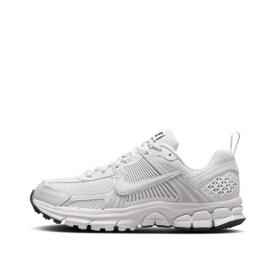 nike-zoom-vomero-5-gs-whiteblacksailvast-grey-hf6998-100