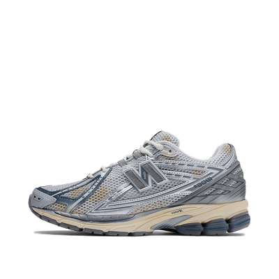 new-balance-1906r-thisisneverthat-rain-cloudmetallic-silvergrey-m1906rti
