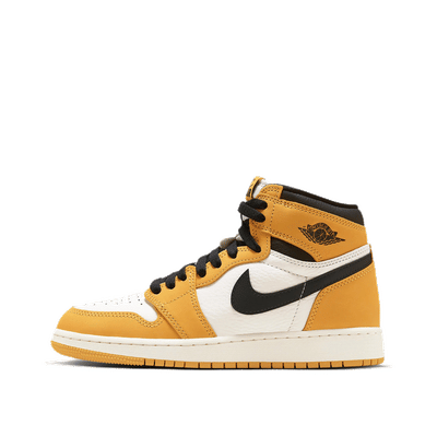 air-jordan-1-retro-high-og-gs-yellow-ochreblacksail-fd1437-701