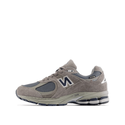 new-balance-2002r-gore-tex-castlerock