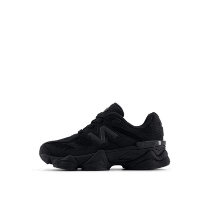 new-balance-9060-triple-black-gs-gc9060bb