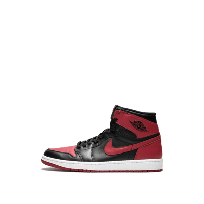 air-jordan-1-retro-blackvarsity-red-white-555088-023