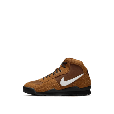 nike-air-baltoro-stussy-light-british-tan-im7419-200