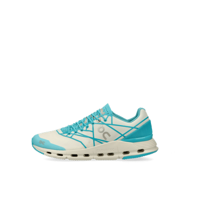 On Cloudnova Z5 W "White/Zyan" | 2698381