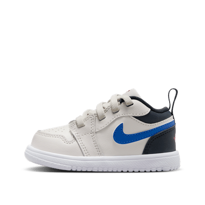 jordan-1-low-alt-grey-dr9747-027