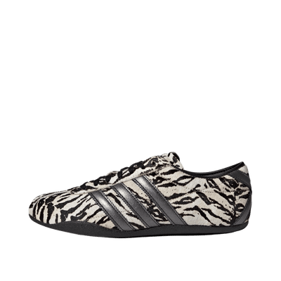 adidas-originals-tokyo-off-white-core-black-wonder-white-ki4173