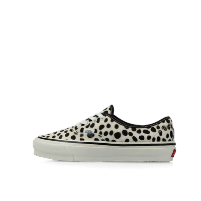 vans-lx-authentic-44-pony-hair-dalmatian-vn000ek4hpd1