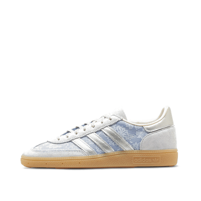 adidas-x-liberty-london-handball-spezial-wmns-crystal-sky-silver-metallic-chalk-white-ih4505