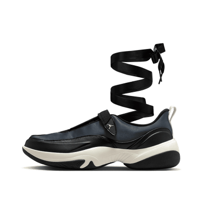 jordan-pointe-blue-ib8597-00136