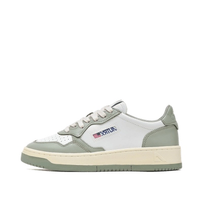 autry-medalist-low-green-aulwwb65
