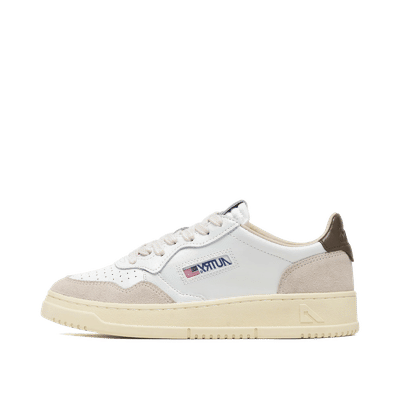 autry-medalist-low-white-aulwls15