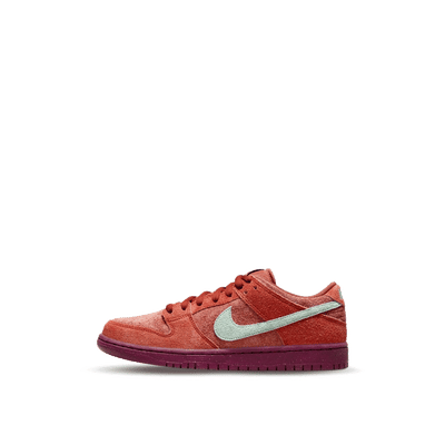 nike-sb-dunk-low-mystic-red-dv5429-601