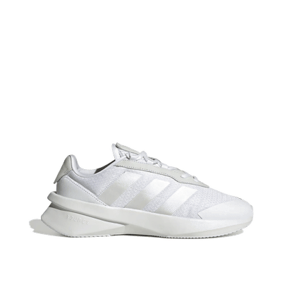Adidas "White" | ID2340