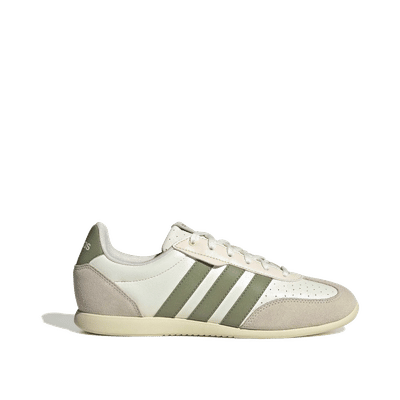 adidas-barreda-lo-white-hq7388