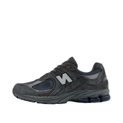 new-balance-2002r-gore-tex-magnet-mood-indigo-m2002rxa