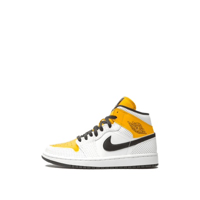 air-jordan-1-mid-laser-orange-bq6472-107