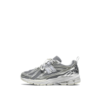 new-balance-1906r-the-basement-silver-m1906rbt