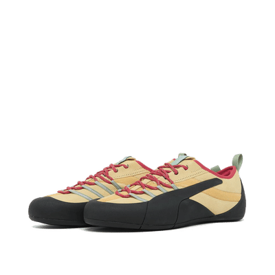 puma-klim-yellow-405309-01