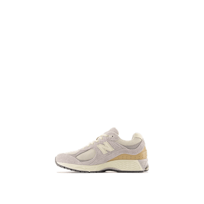 new-balance-2002r-rain-cloud-angora-m2002rsa