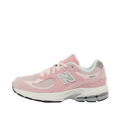 new-balance-2002-gs-pink-sand-gc2002sk