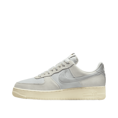 nike-air-force-1-07-lv8-white-do9801-100