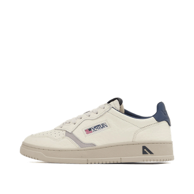 autry-medalist-low-beige-aulmne12