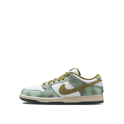 Nike SB Dunk Low Alexis Sablone "Chameleon" | HJ3386-300