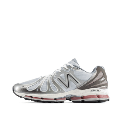 New Balance "Dark Silver Metallic" | U18907NG